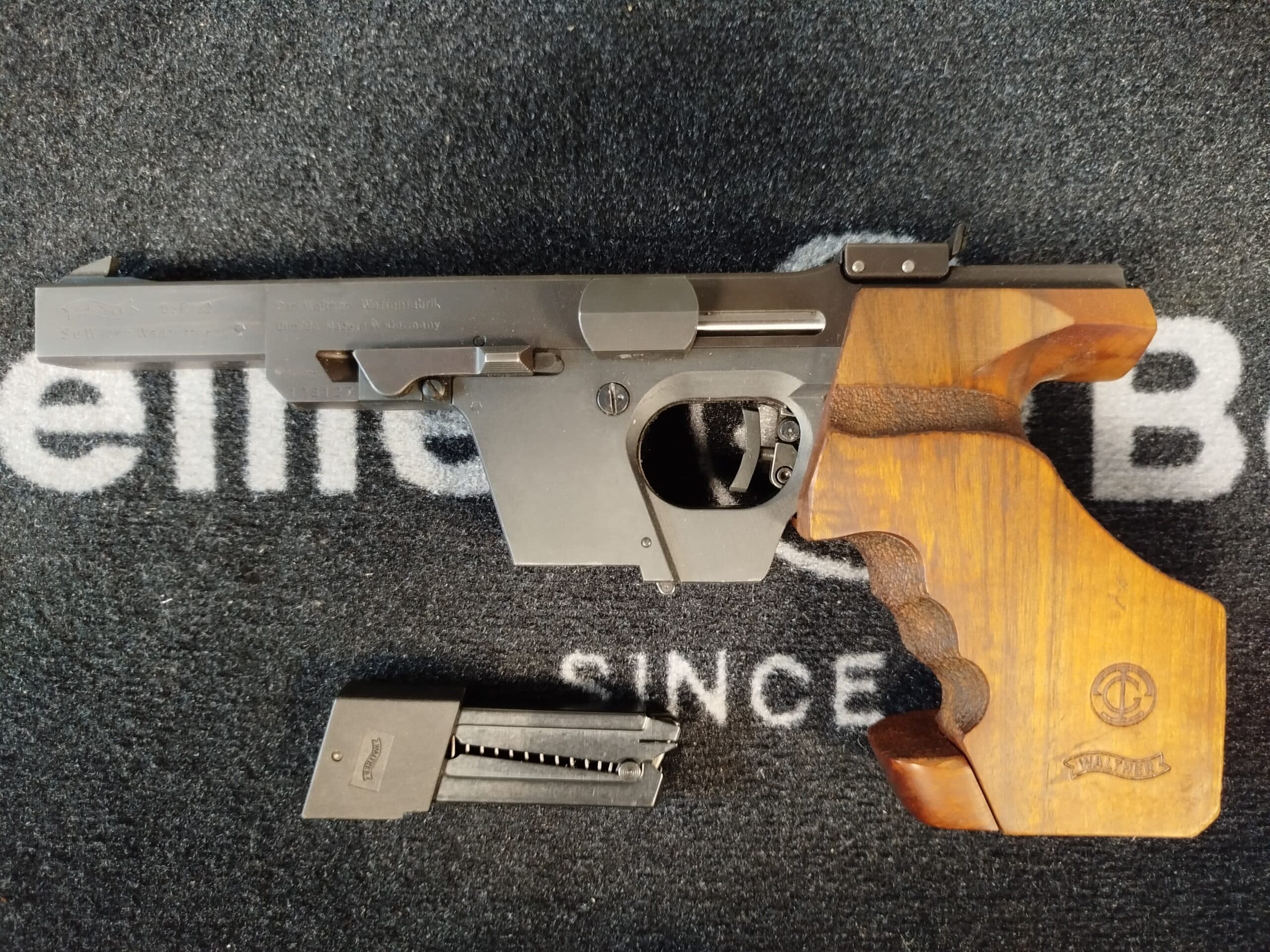 Pistolet Walther GSP kal.32 s&w jest dostępny również w kal.22lr