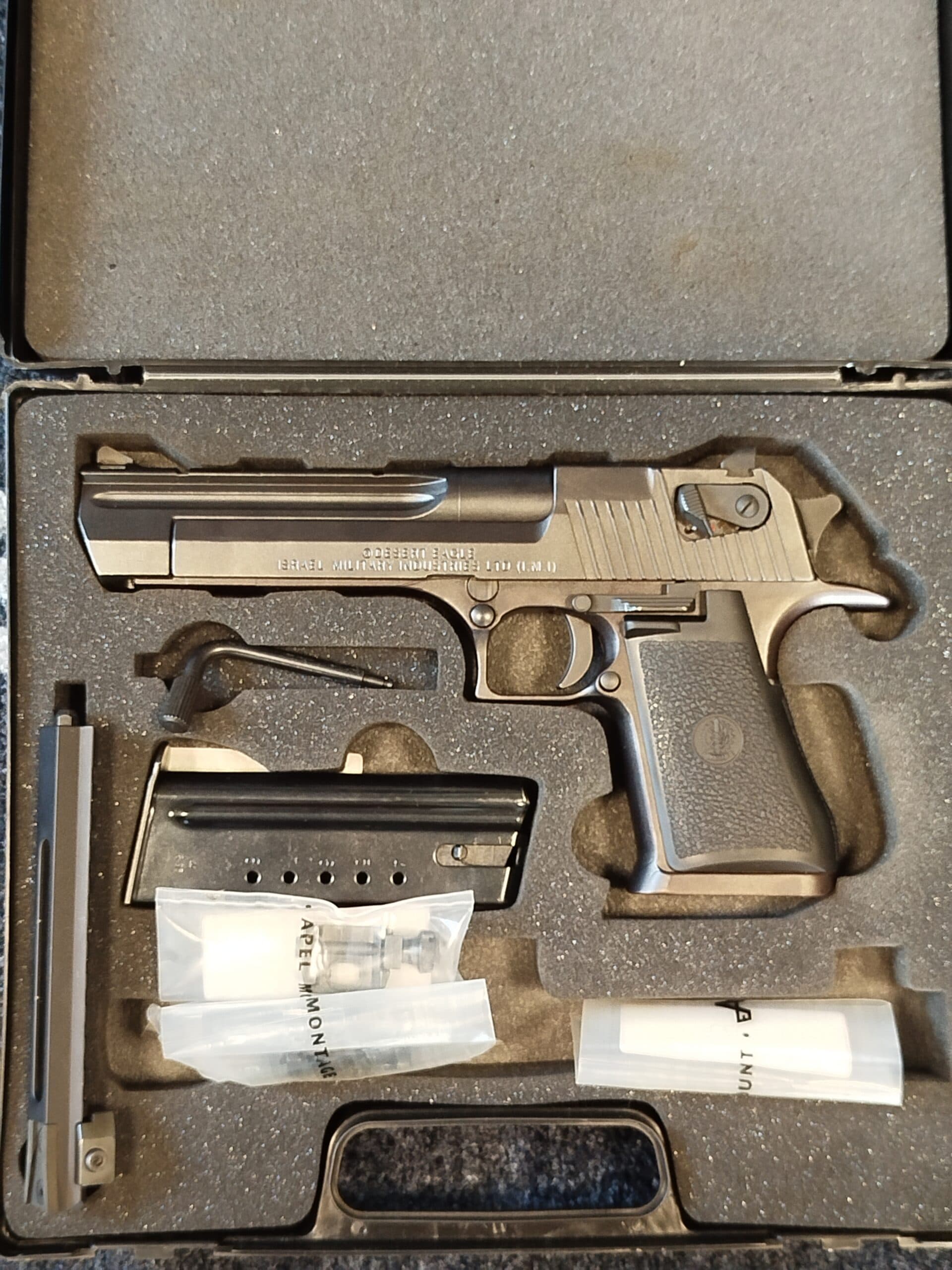 DESERT EAGLE 44MAG
