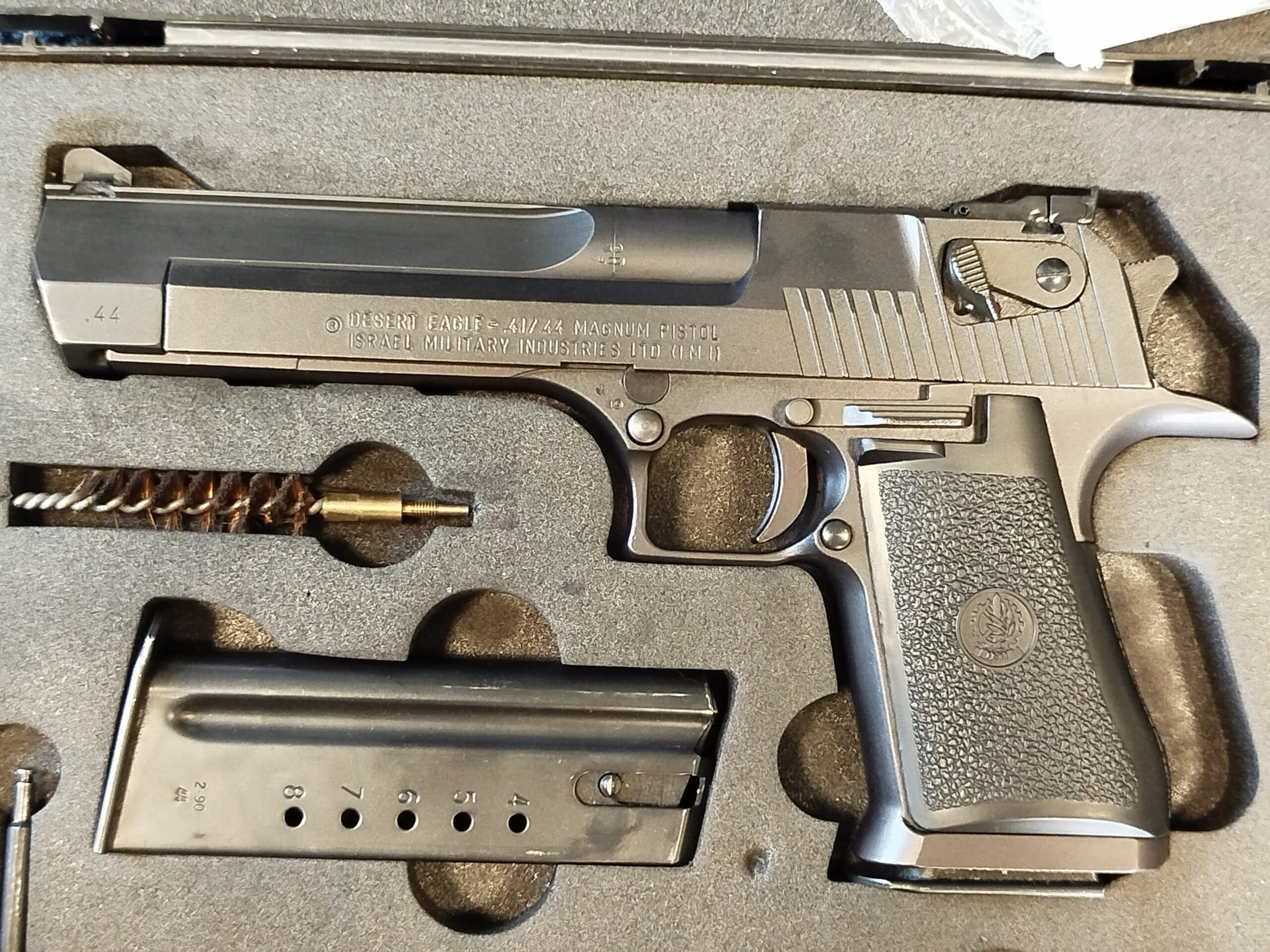 DESERT EAGLE 44MAG