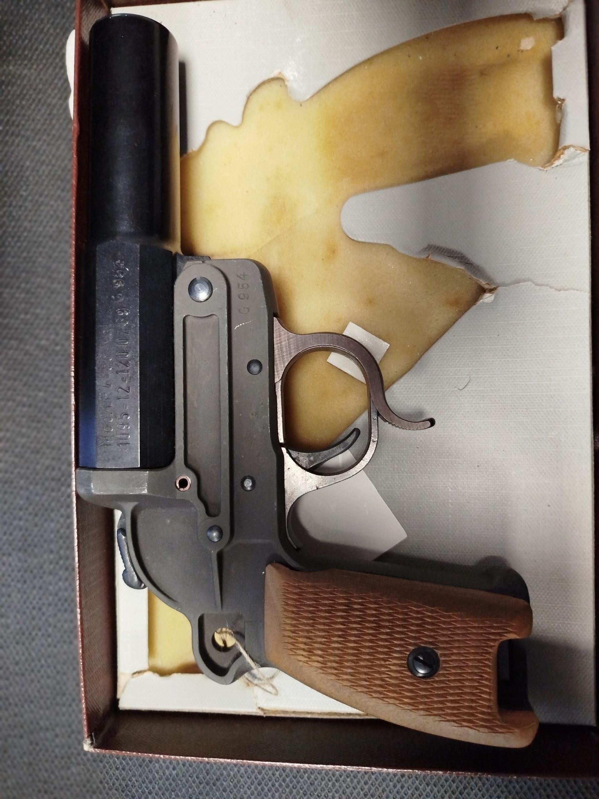 IMG_20251124_154128 PISTOLET SYGNAŁOWY (RAKIETNICA) GERMAN ERMA-WERKE LP4-56 26.5mm - obrazek 1